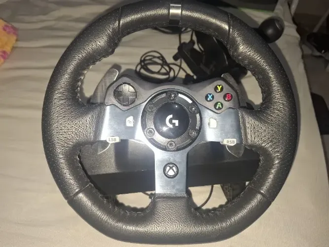 Volante Logitech g920 com câmbio