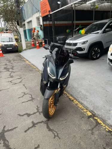 YAMAHA XMAX 250CC 2024
