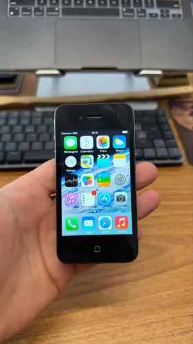 iPhone 4 A1332 em perfeito estado para colecionador