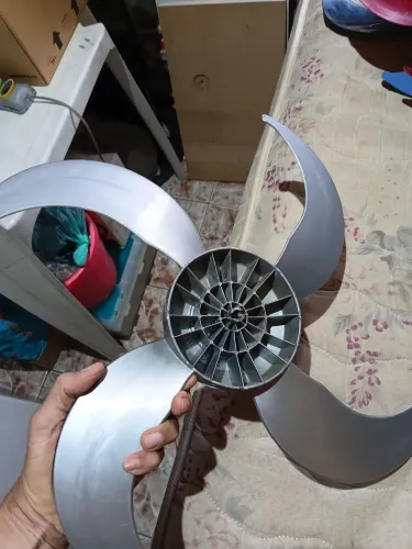 Hélice de 50 cm mundial de 4 pas 