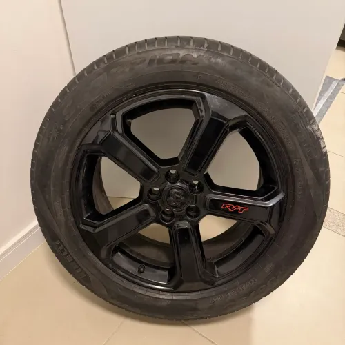 RODAS RAM RT ARO 19 COM PNEUS! 235/55/19.