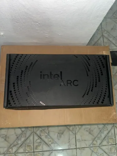 Placa de vídeo Intel arc b580 12 gb edition limited_ nova/lacrada