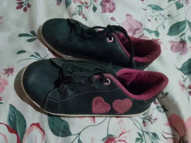 Vendo sapato semi novo 