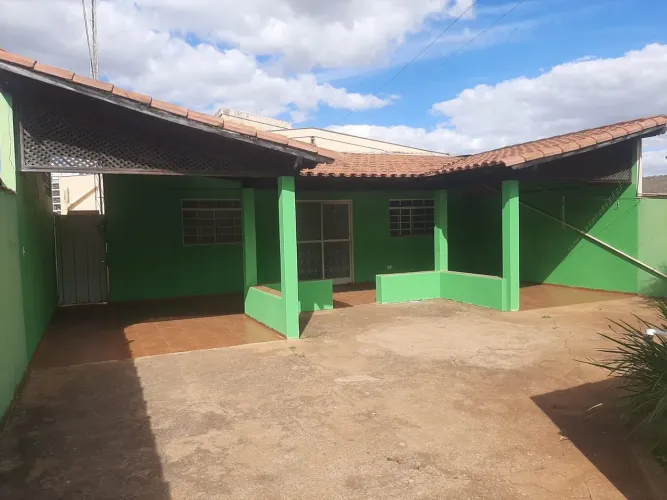ALUGO CASA p/ Residência e/ou Escritório