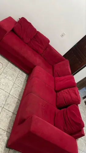 Sofá á venda, está em boas condições 