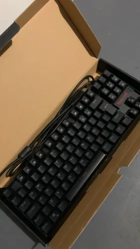 REDRAGON KUMARA COM DEFEITO