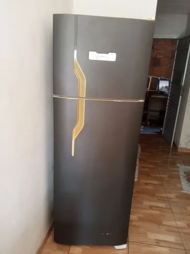 Apenas p retirada de pecas, NÃO FUNCIONA