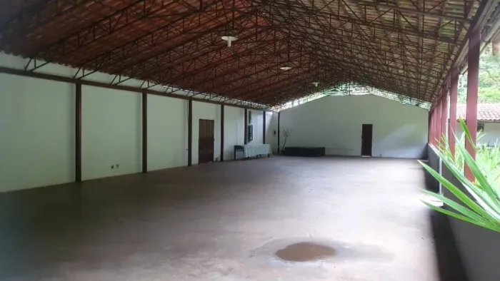 Galpao comercial - Zona expansão industrial - Mariana MG