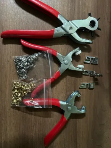 Vende-se Kit de calcadores de bainha e alicates vazadores
