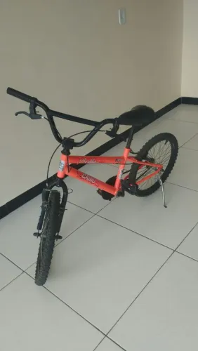 Bicicleta Cairu tipo BMX Aro 20