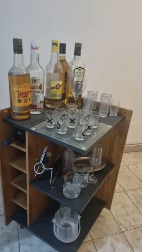 Vende-se MiniBar 270$ (leia a descriçao