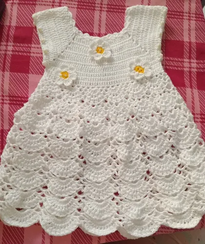 Vestidos infantis de crochê 
