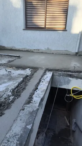 Pedreiro, ajudante, pintor, gesseiro estou precisando pagamento diária mais tarefa.