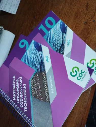 2 livros COC matemática e linguagens Enem e vestibulares 