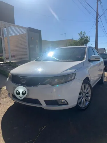 Kia Motors Cerato 1.6 16V Aut. 2011