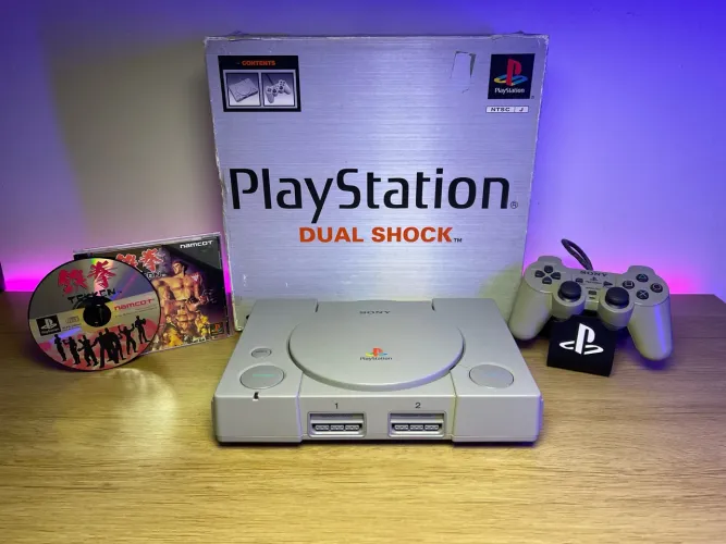 PlayStation 1 FAT Completo na Caixa com Jogo Original e 3 Meses de Garantia