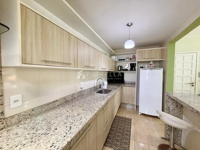 Apartamento a venda com 03 dormitórios no bairro Campinas - São José/SC