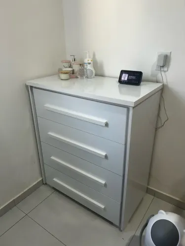 VENDO CÔMODA