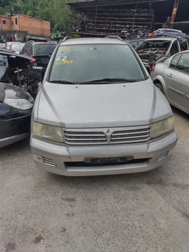 Mitsubishi espece wegon ano 2002 pra retirada de motor cambio lataria