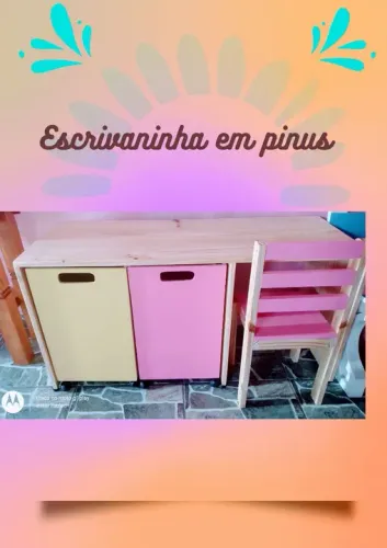 Escrivaninha rústica em madeira de pinus 