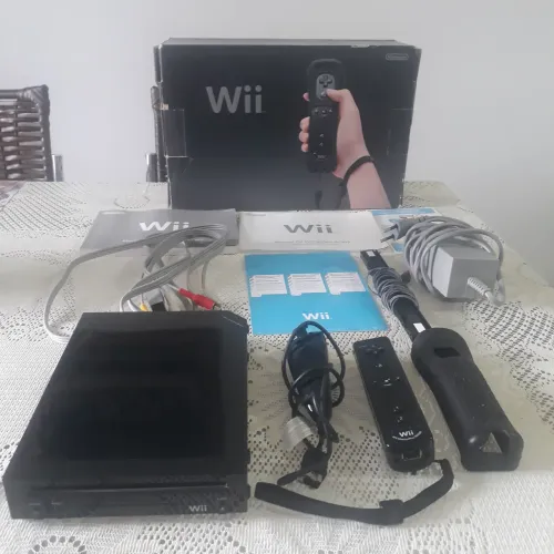 Nintendo Wii Preto - Completo e em ótimo estado!
