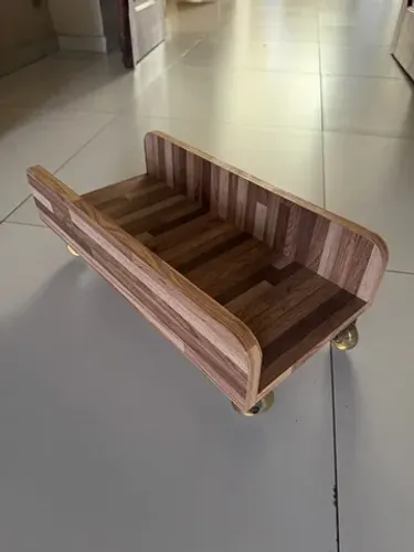 Suporte de chão para desktop