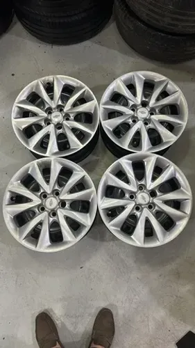 JANTES E CALOTAS GM TRACKER 2024