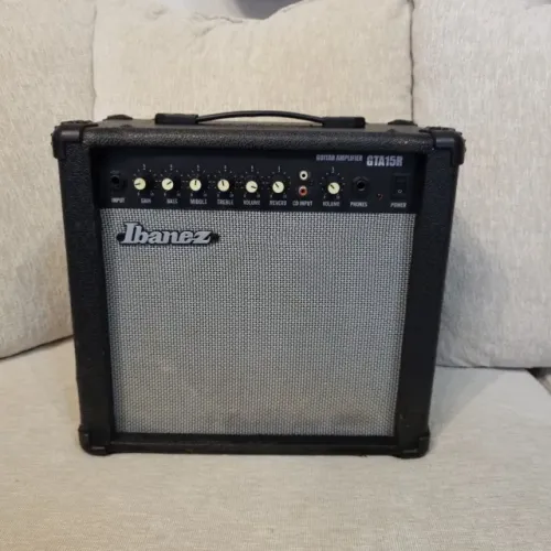 Amplificador Ibanez GTA15r com Reverb de Mola (Musicalvo)