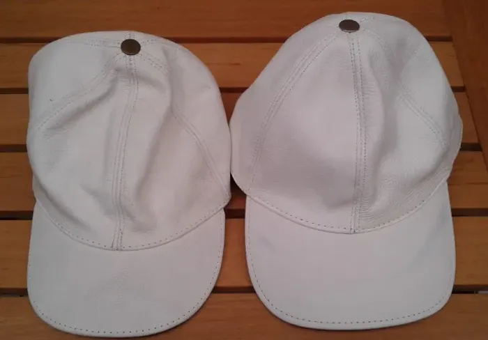 Bonés De Couro Branco | Pequena Mancha na Aba conforme imagens.