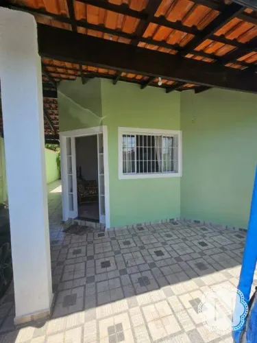 Casa à venda com 3 quartos no bairro Jamaica (Praia)