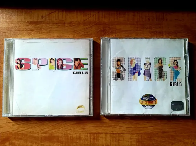 Kit com 2 CDs das Spice Girls 