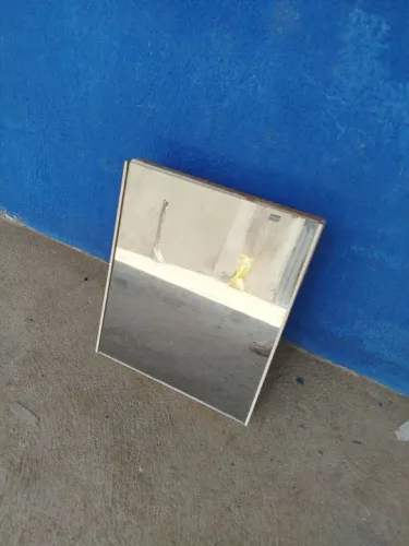 Vendo Armário de banheiro com espelho