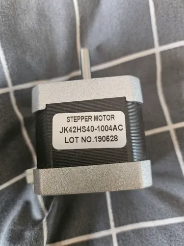 Motor nema 17. "Leia a descrição"