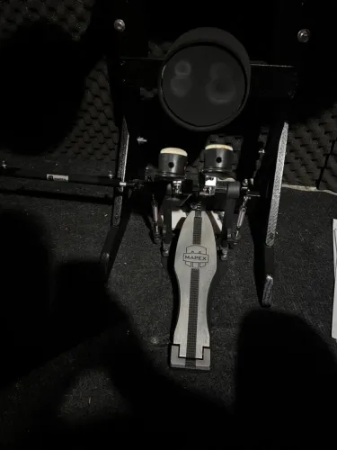 Pedal Duplo de Bumbo Mapex p400 tw