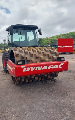 Rolo compactador Dynapac CA250 cabinada 