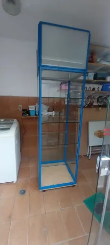 ESTANTE DE VIDRO