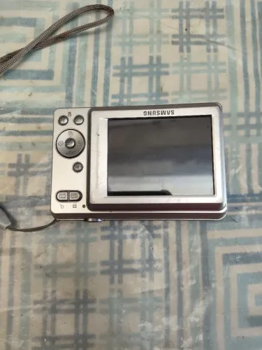 Câmera digital Samsung ES55 - leia<br>10 MP