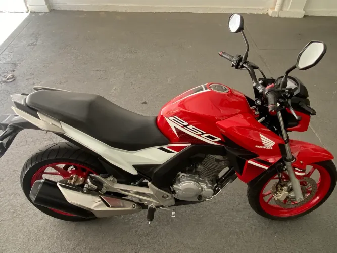 TWISTER 250F 2022 ABS