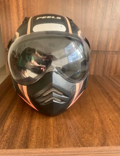 Capacete