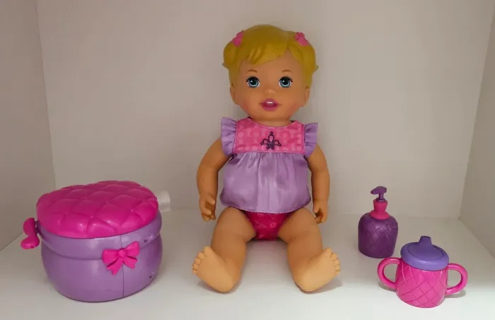 Boneca Little Mommy