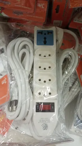 Extensão filtro de 4 tomadas 1 universal 2metro