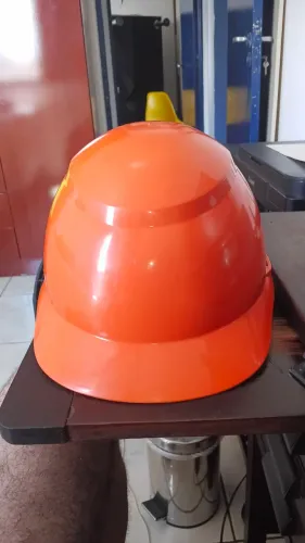 Capacete obra proteção e colete