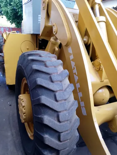 Pá carregadeira Yalle 1500B