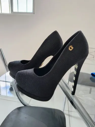Sandália Carmen steffens