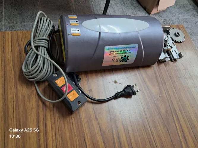 Automatizador para Portas de Enrolar - Ega