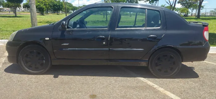 Renault Clio Sed. Privilège Hi-flex 1.6 16V 4P 2006