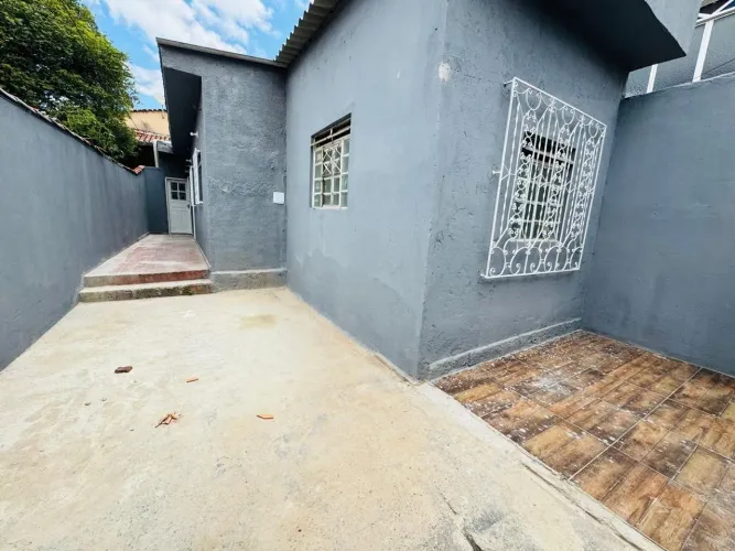 Casa 2 quartos - Próximo à Av. Antônio Carlos / Centro de BH