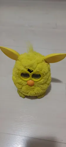 Furby Amarelo - Pelúcia Interativa