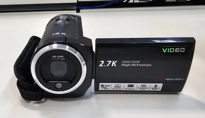 Filmadora HD 2.7K com Zoom Digital 16x