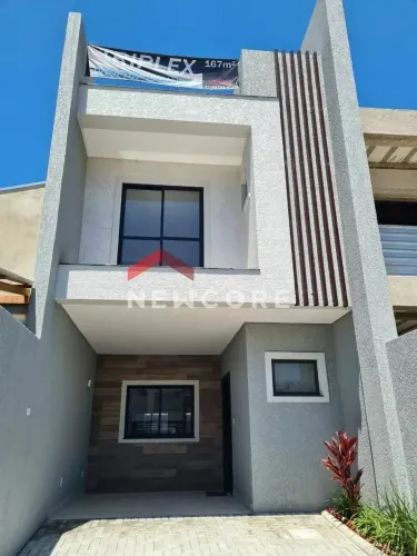 Sobrado em Rua 424 - Morretes - Itapema/SC